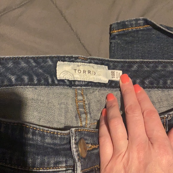 ๐๐Torrid Bootcut Jeans ๐๐ - Picture 2 of 3